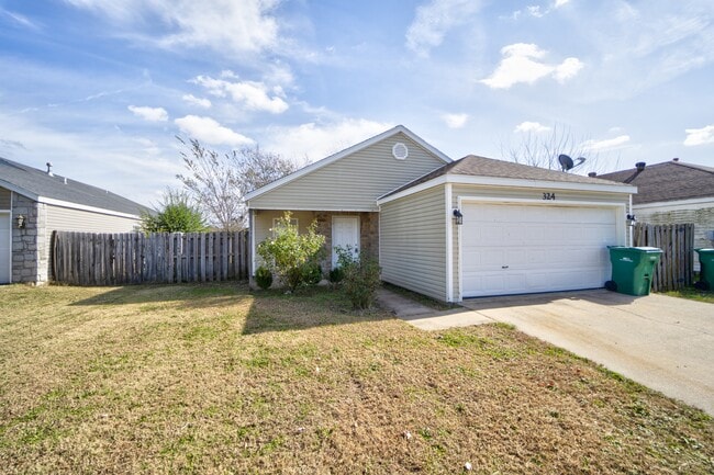 Building Photo - 324 Grant Springs Dr