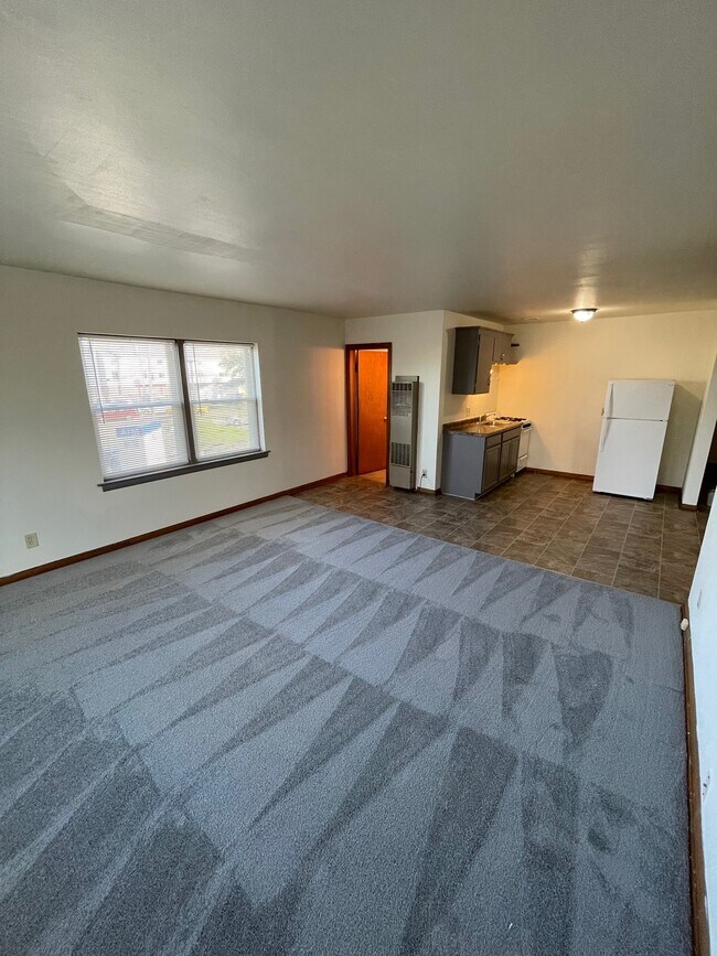 Foto del edificio - 4611 W National Ave
