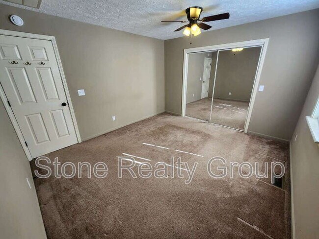 Foto del edificio - 4832 Pine Ridge Ct