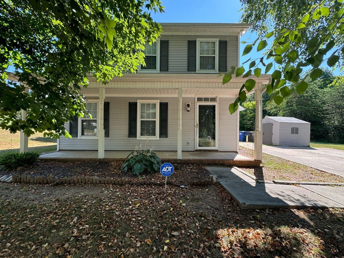 Primary Photo - 4020 Salem Landing Drive