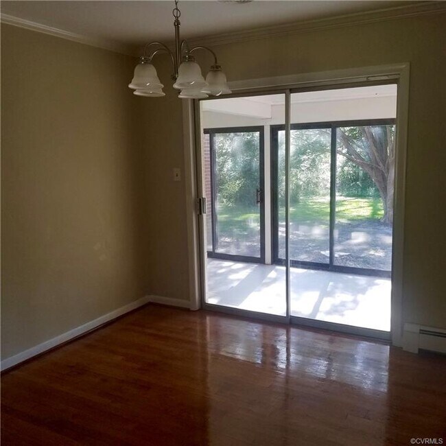 Foto del edificio - 6139 Powhite Farm Dr