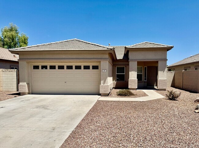Foto del edificio - 4 Bedroom/2 Bath Single Level Home In Avondale! Golf Course Lot