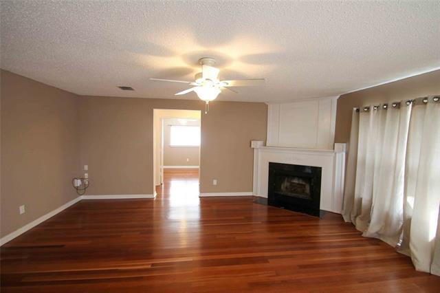 Foto del edificio - 12307 Rosedown Ln