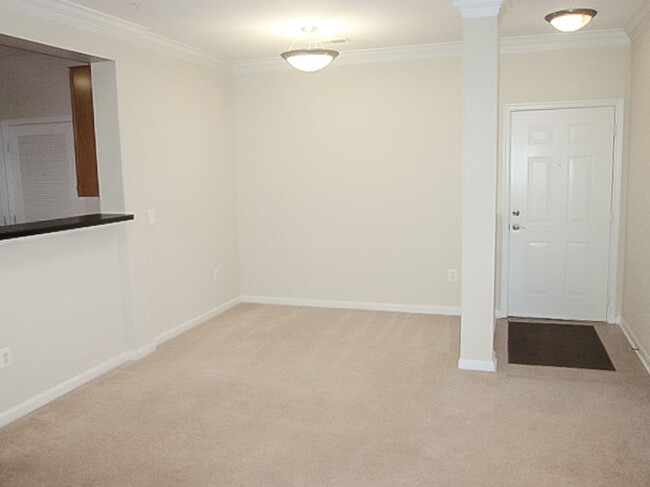 Foto del edificio - Beautiful 2 Bedroom 2 Bathroom Condo In Mu...