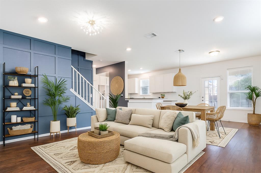 Foto principal - 9011 Pin Brush Dr