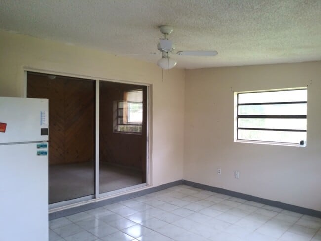 Building Photo - 18750 Lenair Dr