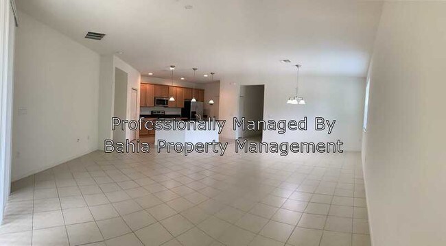 Foto del edificio - 8803 Arrabida Ln