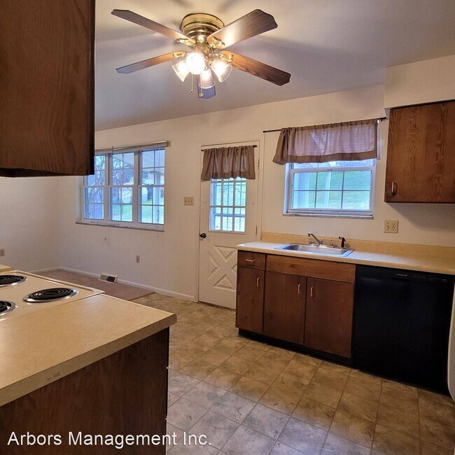 Building Photo - 3 br, 2.5 bath House - 269 MCMURRAY ROAD