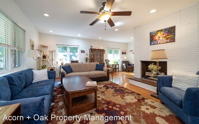 Foto del edificio - 3 br, 2 bath House - 3503 Eastis Drive