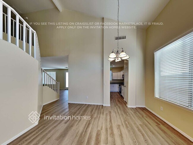 Foto del edificio - 9433 West Riverside Avenue
