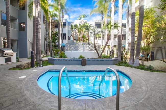 Foto del edificio - Candlewood North