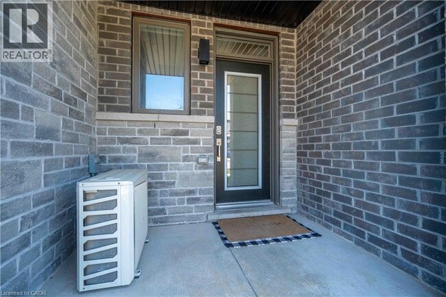 Building Photo - 4882 Connor Dr