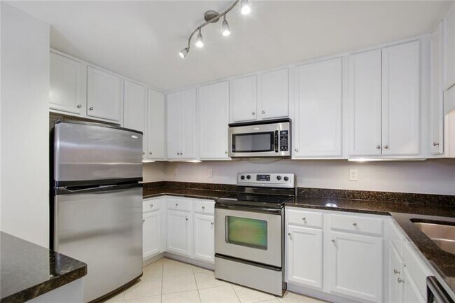 Building Photo - 1468 Briarwood Way NE