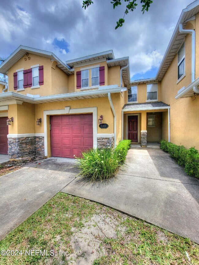 Building Photo - 2311 Red Moon Dr