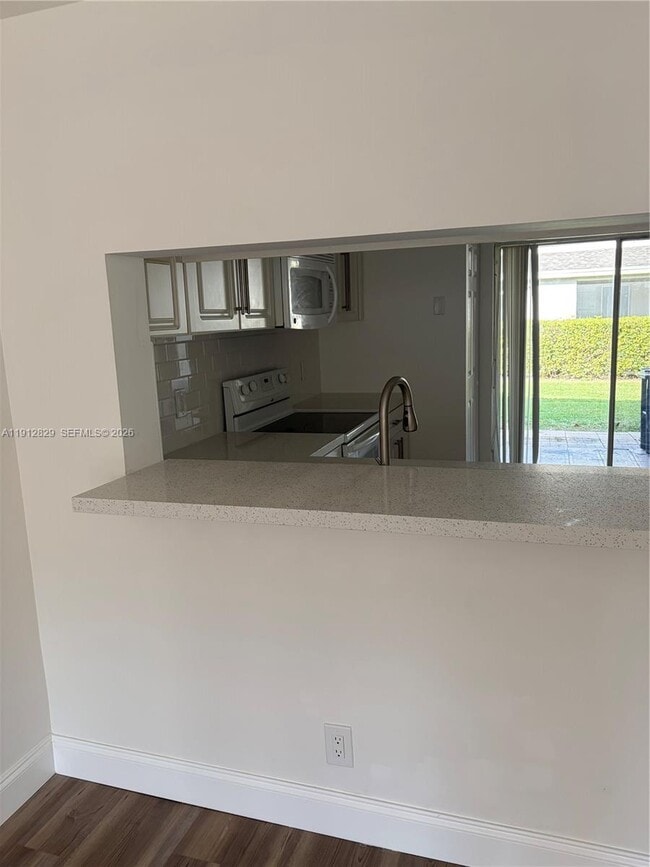 Building Photo - 50 Whitehead Cir