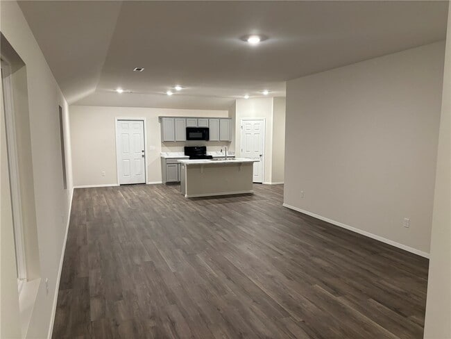 Building Photo - 801 S Katlyn Dr