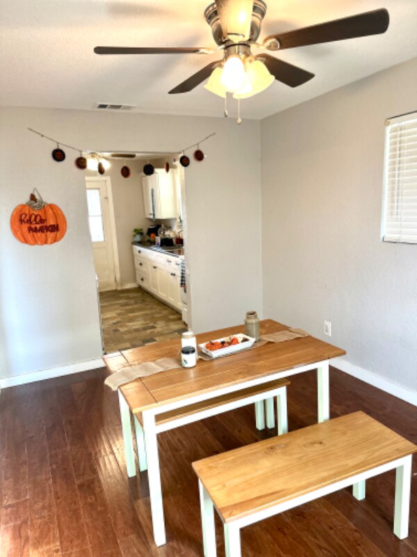 Foto del edificio - 1565 FM 35