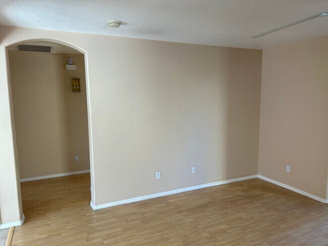Foto del edificio - 2 bed 2 bath home