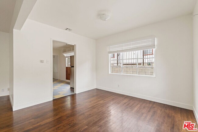 Foto del edificio - 821 Laveta Terrace