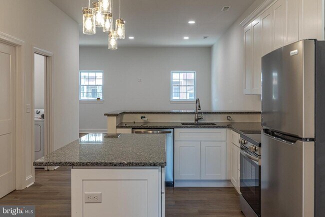 Foto del edificio - 44 N Oak St