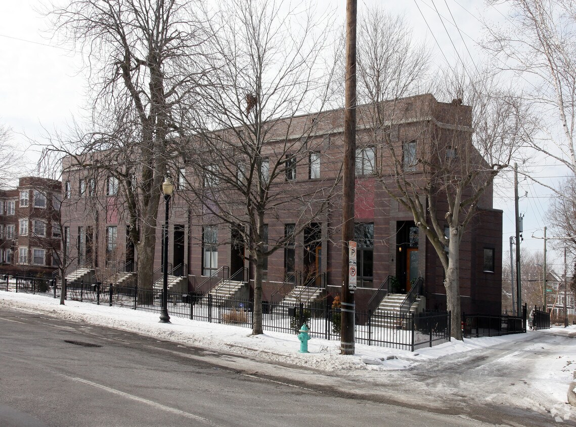 Foto del edificio - 1332 Central Ave