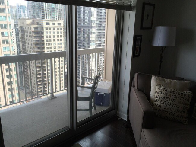 Foto del edificio - 545 N Dearborn St