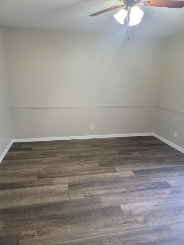 Building Photo - 1012 Schneider St SE