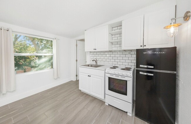 Foto del edificio - P200 - #7A Holiday Inn