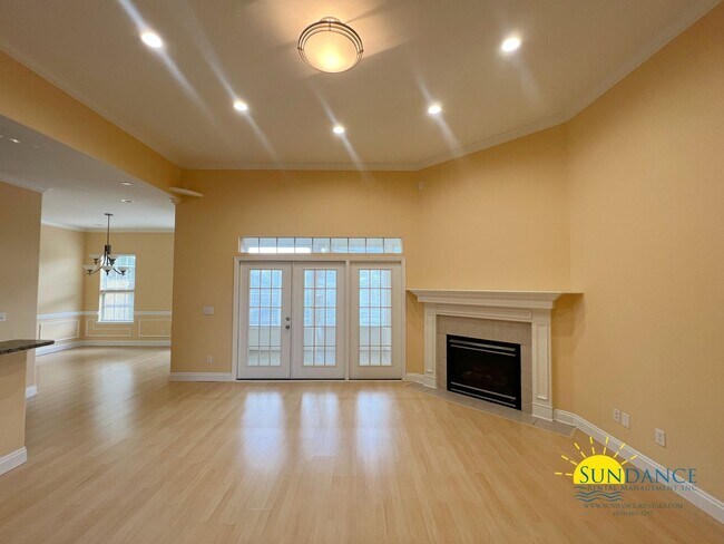 Foto del edificio - Spacious 3-Bedroom Home with Florida Room in the Heart of Fort Walton Beach!