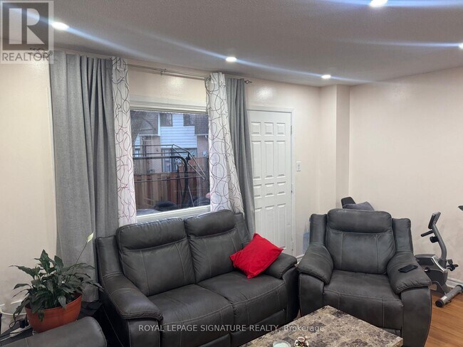 Photo du bâtiment - 475 Bramalea Rd