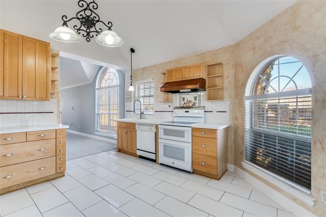 Foto del edificio - 2655 Lakeforest Ct