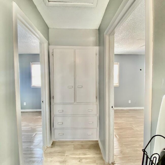 Foto del edificio - 2714 E 3rd St