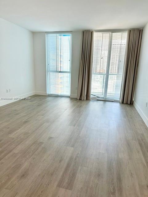 Foto del edificio - 244 Biscayne Blvd