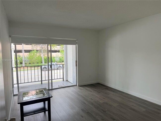 Building Photo - 9229 SW 87th Ave