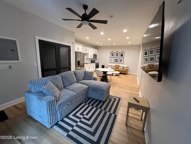 Building Photo - 1110 Logan St