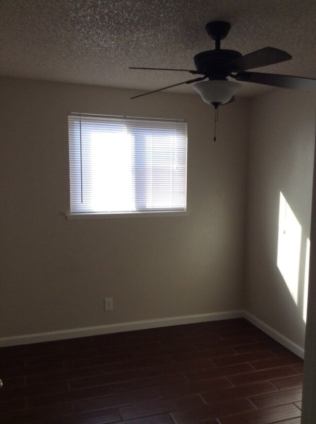 Building Photo - Beautiful home. Apply today!