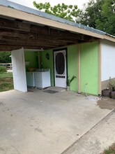 Building Photo - 1014 S Rogers St