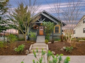 Building Photo - 7466 N Burr Ave