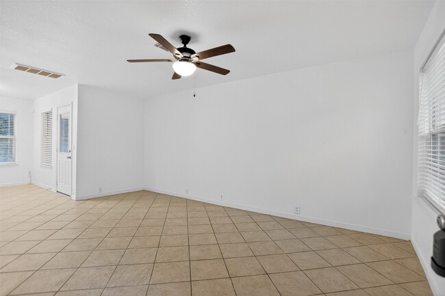 Foto del edificio - 17627 S Summit Canyon Dr