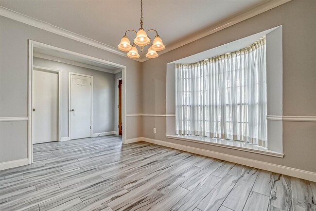 Foto del edificio - 14690 Perthshire Rd