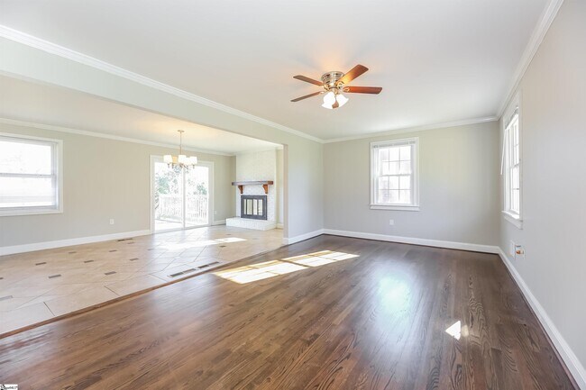 Building Photo - 207 Bethel Dr