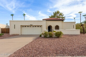 Building Photo - 4521 E Sunrise Dr