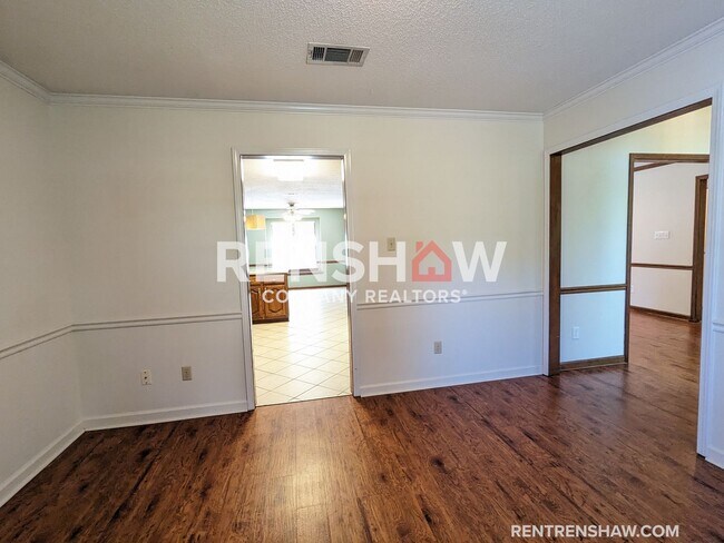 Building Photo - Register your account with Rently to sched...