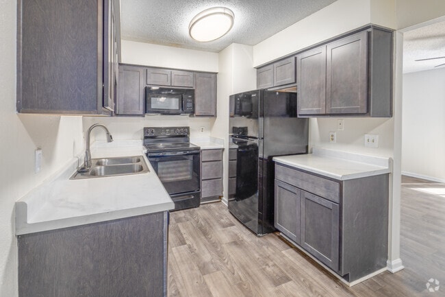 2BR, 1BA - 1,000SF - Kitchen - Mill Run Apartments