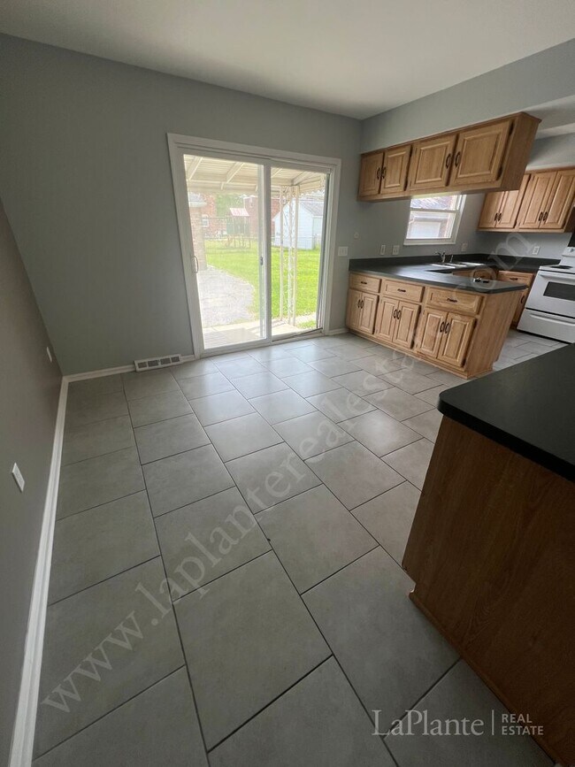 Building Photo - 745 Gribbin Ln.