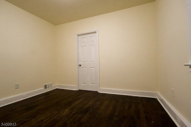 Foto del edificio - 405 S 12th St