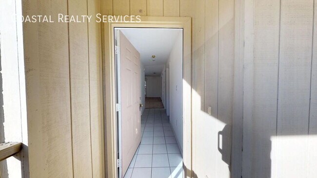 Building Photo - 1863 Norwood Ct