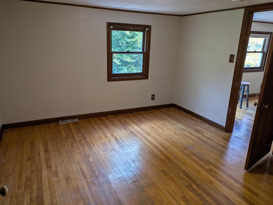 Foto del edificio - 15 N Main St