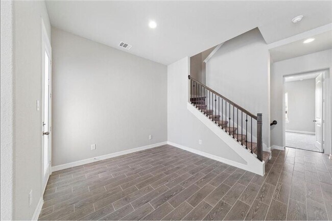 Building Photo - Brand New 3 Story Townhome