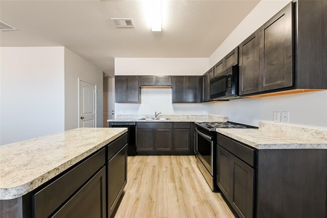 Building Photo - 1301 Mallard Cove